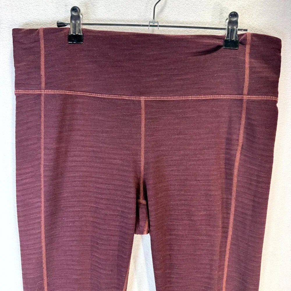 Athleta Maroon‎ Workout Capri Pants Womens Size L